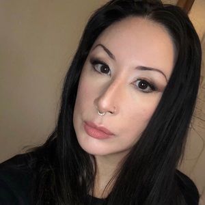 Meet your Posher, Celia